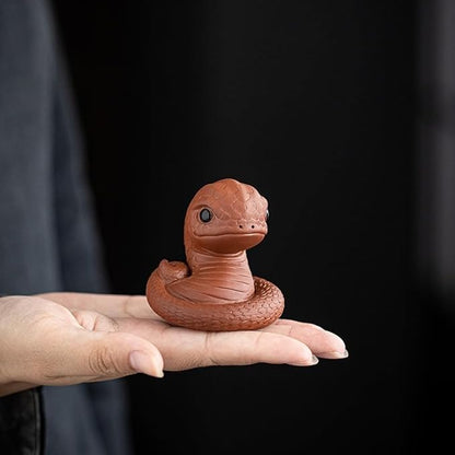 Chinese Zisha Snake Tea Pet, Ceramic Tea Pet, Handmade Purple Clay Tea Pet for Kung Fu Tea Tray, Tea Pet Decorate Kungfu Tea Tray Accessories (Red)
